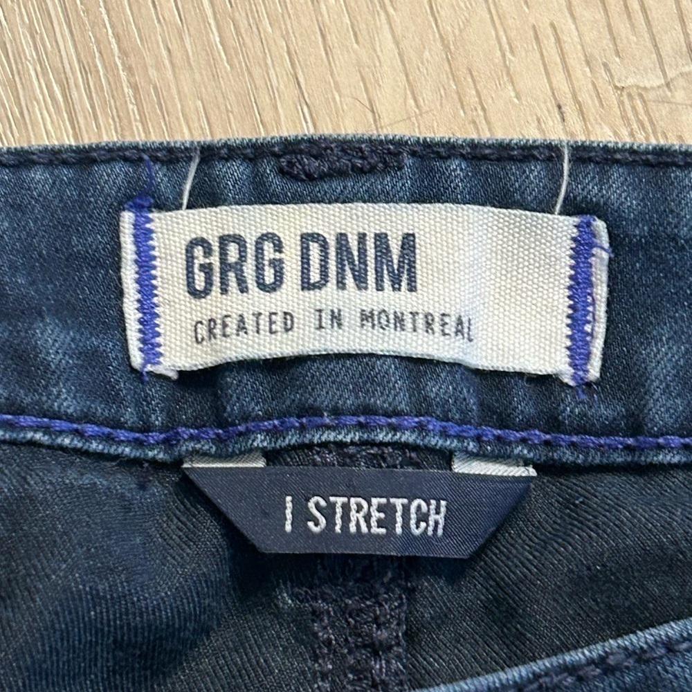 GRG DNM created in Montreal stretch, low rise, straight leg, dark denim, jean - Picture 3 of 10